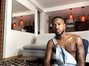 Screenshot from blckexperience webcams