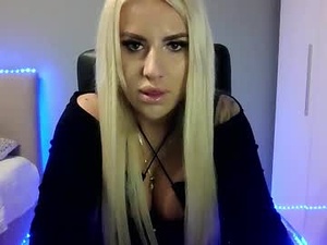 Screenshot from blondleyla webcams