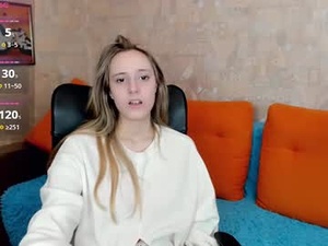 Screenshot from blondy_riss webcams