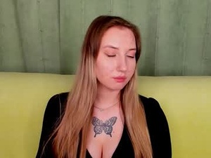 Screenshot from blondyjolly webcams