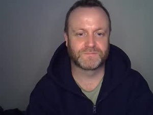 Screenshot from blue_eyes_paul webcams