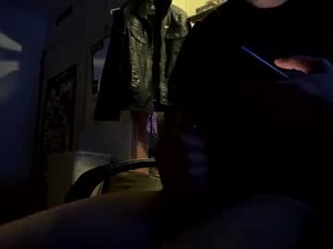 Screenshot from bluestrips420 webcams