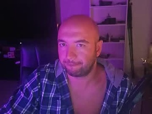 Screenshot from bombastic4 webcams