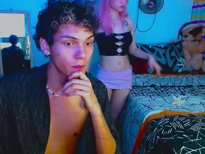 Screenshot from bonnie_y_ash webcams