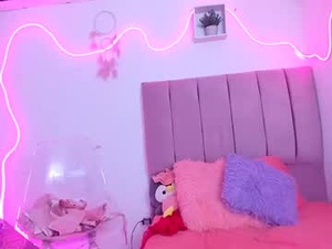 Screenshot from bonnieparker2 webcams