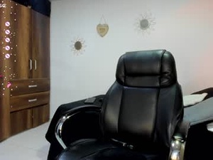 Screenshot from bonny_greylm webcams