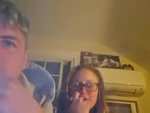 Screenshot from bootyandclyde69 webcams