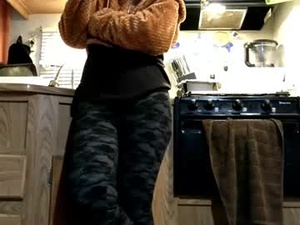 Screenshot from bootyinpantyhose webcams