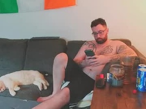 Screenshot from boredandirish21 webcams