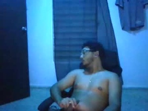 Screenshot from bori027 webcams