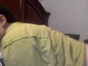 Screenshot from bottom_boiz webcams