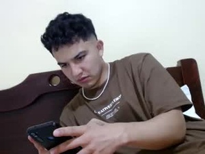 Screenshot from boyfit2023 webcams