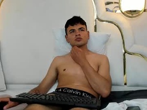 Screenshot from boylust_vc webcams