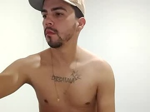 Screenshot from brayan_hunter webcams