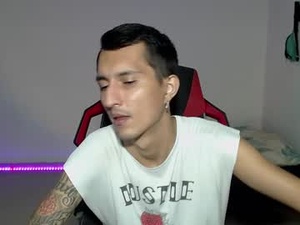 Screenshot from brianbigcock777 webcams