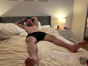 Screenshot from bricknbrandie11 webcams