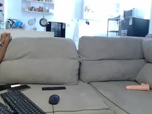 Screenshot from briella_2 webcams