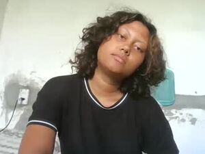 Screenshot from brocoliss69 webcams