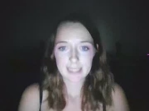 Screenshot from btempted143 webcams
