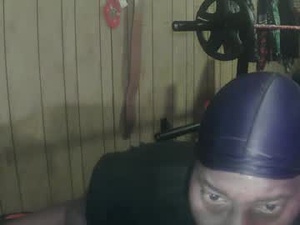 Screenshot from bussitdown_313 webcams