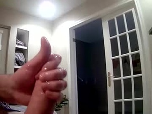 Screenshot from busterpoindexter9999 webcams