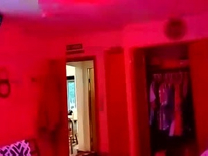 Screenshot from buttslutzxxx webcams