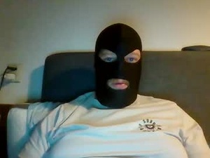 Screenshot from cagegag31 webcams