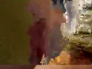Screenshot from calidude1420 webcams