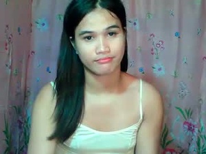 Screenshot from callme_bhea19 webcams
