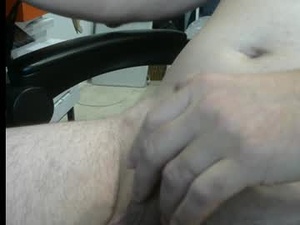 Screenshot from callmeroger33 webcams
