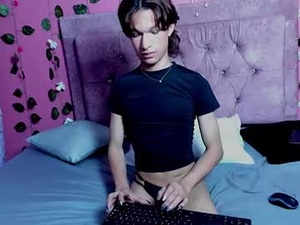 Screenshot from cameron_boys webcams