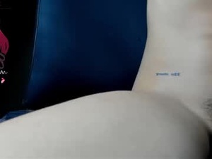 Screenshot from camilahot_girl webcams