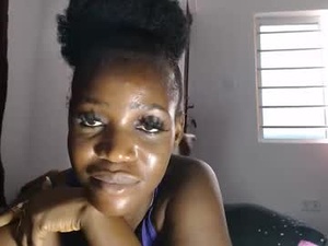 Screenshot from camillasoofine webcams