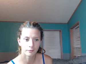 Screenshot from candyshop2024 webcams