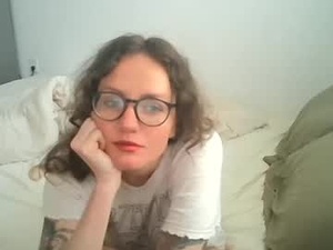 Screenshot from caraviolet webcams
