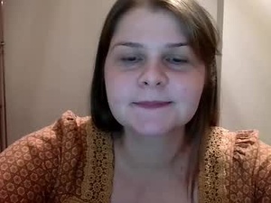 Screenshot from caroline_love13 webcams