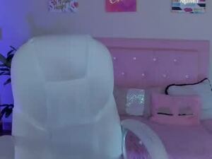 Screenshot from caroline_rodriguez_9 webcams