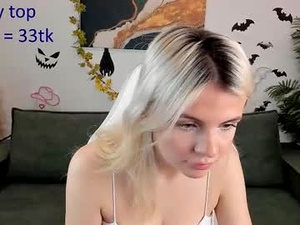 Screenshot from carolyn_conway webcams