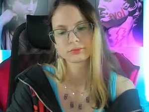 Screenshot from carrie_roses webcams