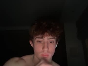 Screenshot from cashtoxk webcams