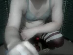 Screenshot from cassidystretch4 webcams