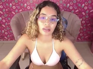 Screenshot from cataleya_ruiz_a webcams