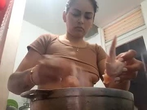 Screenshot from catalina827356 webcams