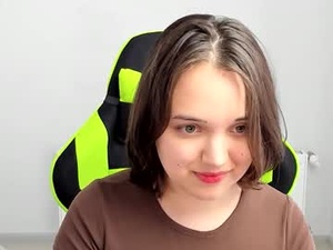 Screenshot from catrine_cute webcams