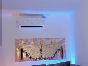 Screenshot from celia_dubois webcams