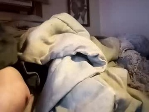 Screenshot from chad1980420 webcams