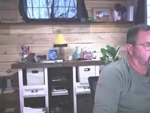 Screenshot from chadmichaell webcams