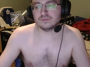 Screenshot from charles16181993 webcams