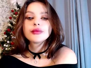 Screenshot from charming_peach webcams