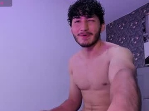 Screenshot from charmingboy_esteban webcams